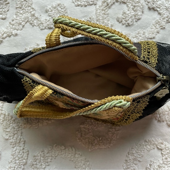 Michal Negrin Rose Tapestry Crystal Lace bag - Picture 6 of 8